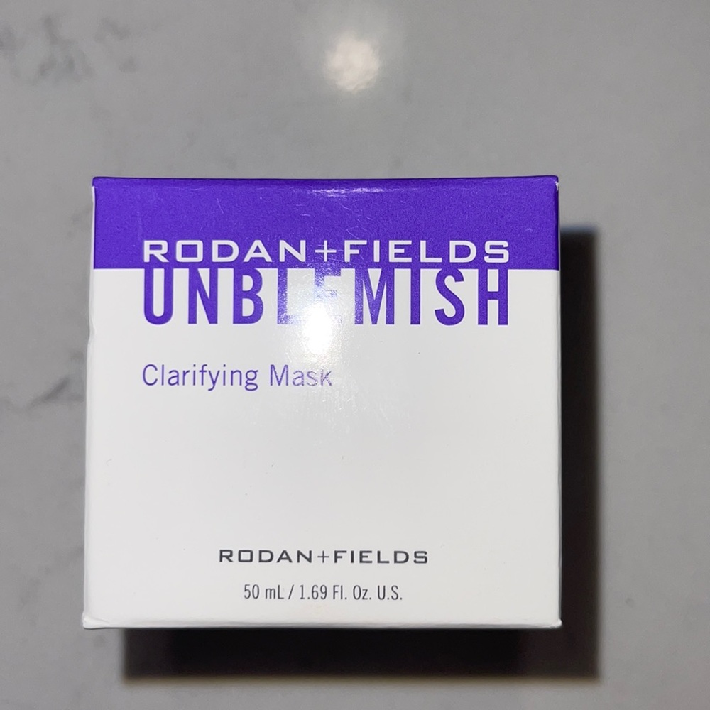 R + F Unblemish Clarifying Mask